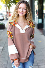 Load image into Gallery viewer, Charming Caramel Floral Print Colorblock Notch Neck Top
