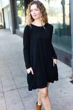 Load image into Gallery viewer, Classic Elegance Black Long Sleeve Shift Knit Dress
