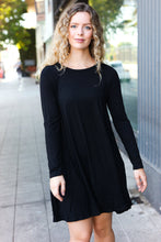 Load image into Gallery viewer, Classic Elegance Black Long Sleeve Shift Knit Dress
