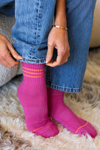 Load image into Gallery viewer, Fuchsia Sporty Ankle Socks
