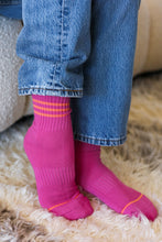 Load image into Gallery viewer, Fuchsia Sporty Ankle Socks
