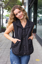 Load image into Gallery viewer, Weekend Ready Black Snap Button Quilted Puffer Vest
