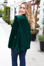 Load image into Gallery viewer, Dazzling Hunter Green Velvet Lapel Blazer
