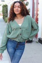 Load image into Gallery viewer, Weekend Ready Green Boyfriend Button Down Cropped Jacket
