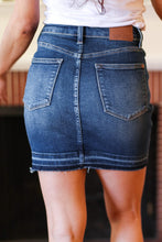 Load image into Gallery viewer, Judy Blue Dark Blue High Waist Release Hem Skirt
