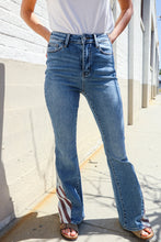 Load image into Gallery viewer, Judy Blue High-Rise Boyfriend Cuffed Hem Star Pocket Jeans
