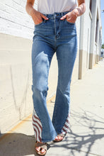 Load image into Gallery viewer, Judy Blue High-Rise Boyfriend Cuffed Hem Star Pocket Jeans
