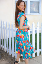 Load image into Gallery viewer, In Your Dreams Emerald Floral Print Folded Flutter Sleeve Midi Dress
