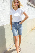 Load image into Gallery viewer, Judy Blue Light Wash Midrise Stitch Hem Denim Shorts
