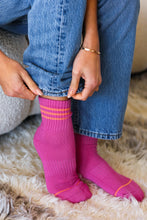 Load image into Gallery viewer, Fuchsia Sporty Ankle Socks
