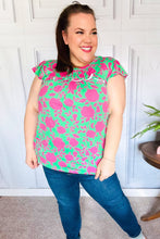 Load image into Gallery viewer, Sassy Green &amp; Fuchsia Floral Ruffle Short Sleeve Yoke Top
